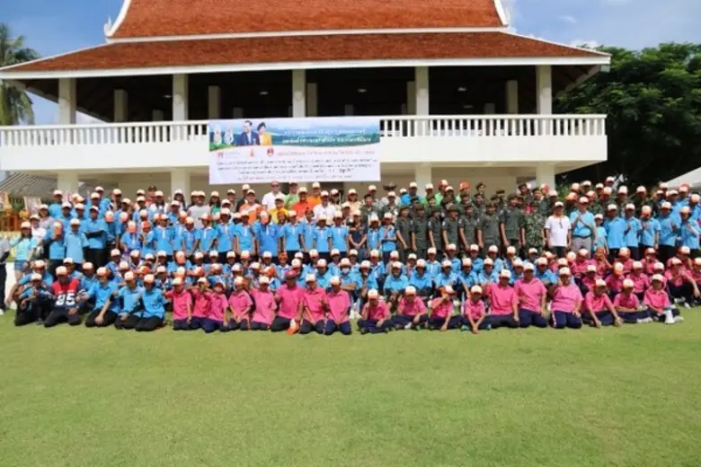 อีกไม่นานป่าไม้ในประเทศมีแต่จะลดลงเรื่อยๆ...