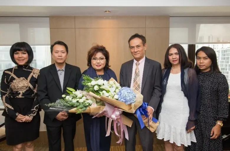 ธนพร ฟักเขียว กรรมการผู้จัดการนิตยสาร HOW...