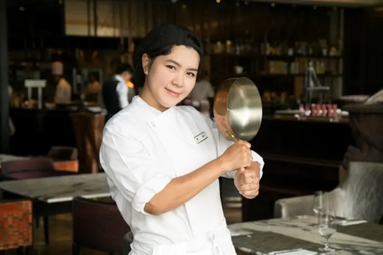 โรงแรมฮิลตัน สุขุมวิท กรุงเทพฯ และ โรงแรมดับเบิ้ลทรี บาย ฮิลตัน สุขุมวิท กรุงเทพฯ ประกาศผลผู้ชนะเลิศการแข่งขัน F&B Masters ระดับโรงแรมประจำปี 2559/2560