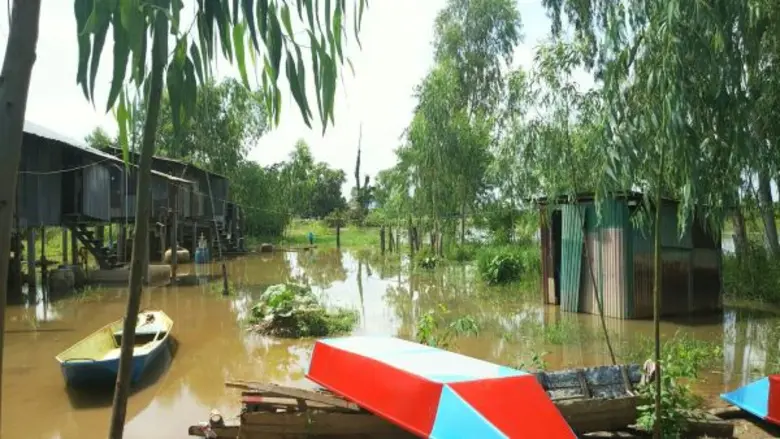 ไปรษณีย์ไทยดิสทริบิวชั่น จับมือ องค์การเภสัชกรรม เร่งจัดส่งน้ำยาล้างไตถึงบ้านผู้ป่วยพื้นที่น้ำท่วม 7 จังหวัด