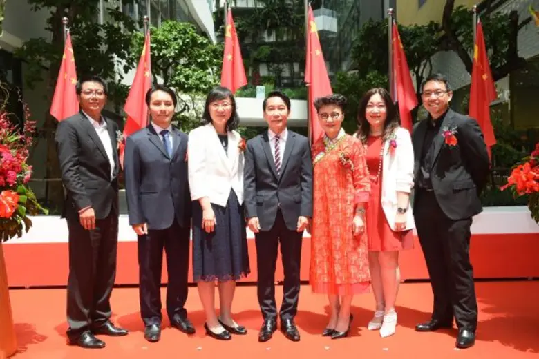 ดิ เอ็มโพเรี่ยม และ ดิ เอ็มควอเทียร์ จัดง...