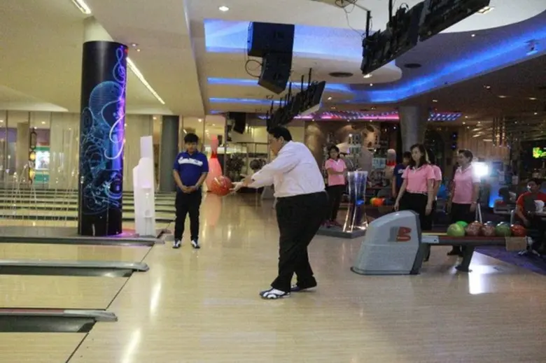 สมาคมเลขาฯ จัดงานแข่งขันโบว์ลิ่งการกุศล