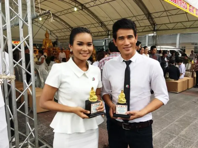 ต้องขอแสดงความยินดีกับพี่ใหญ่และน้องเล็ก ...