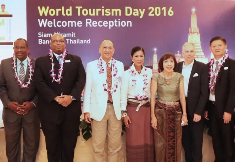 คุณพัณณิน กิติพราภรณ์ ประธานเจ้าหน้าที่บร...