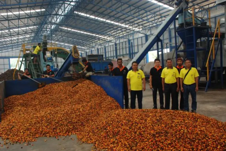 สหกรณ์กองทุนสวนยางบ้านไชยภักดี จำกัด เดินเครื่องโรงสกัดน้ำมันปาล์ม