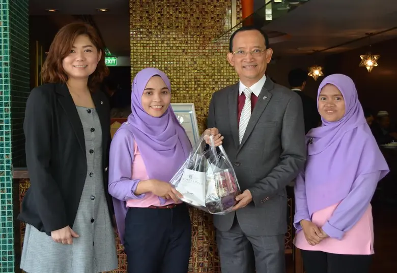 นายชาตรี นุ้ยประสิทธิ์ รองผู้จัดการทั่วไป...