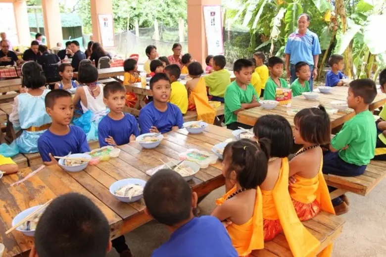 หลักทรัพย์บัวหลวงจัดโครงการช่วยเหลือโรงเรียนวิชาวดี