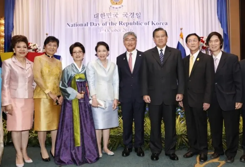 ฯพณฯ เอกอัครราชทูตสาธารณรัฐเกาหลีประจำประเทศไทย มร....