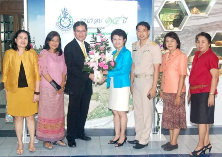 นายสมบูรณ์ ยินดียั่งยืน รองอธิบดีกรมอุตสา...