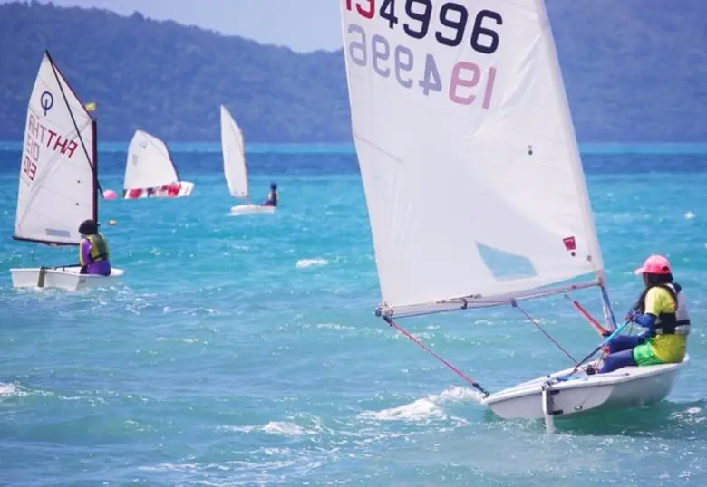 แล่นเรือใบเยาวชนภูเก็ตชนะเลิศประเภทออพติมิสต์และเลเซอร์ สนาม 2 รายการ “ภูเก็ต ดิงกี้ ซีรี่ส์ 2016”