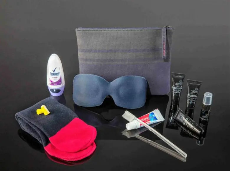 สายการบิน แควนตัส เปิดตัวชุดนอนและรองเท้า...