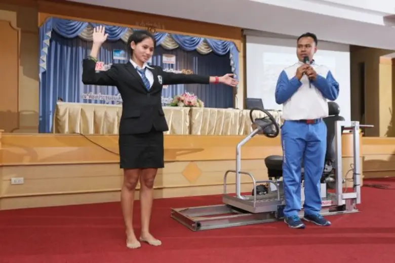 "ฮอนด้า" จับมือ "TRS 99.5" และ "สำนักงานคณะกรรมการการอาชีวศึกษา" จัดกิจกรรม "TRS 99.5 เครือข่ายจราจรอุ่นใจ ขับขี่ปลอดภัยกับฮอนด้า” ให้นักศึกษาอาชีวะ