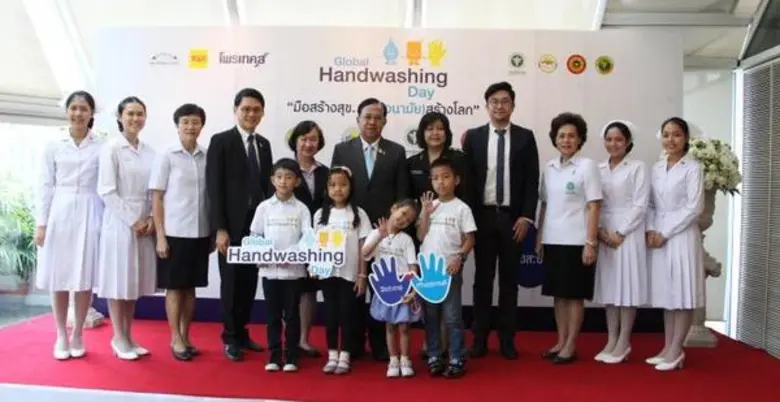 นพ.วชิระ เพ็งจันทร์ อธิบดีกรมอนามัย แถลงข...