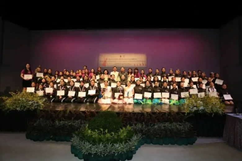 นายวีระ โรจน์พจนรัตน์ รัฐมนตรีว่าการกระทร...