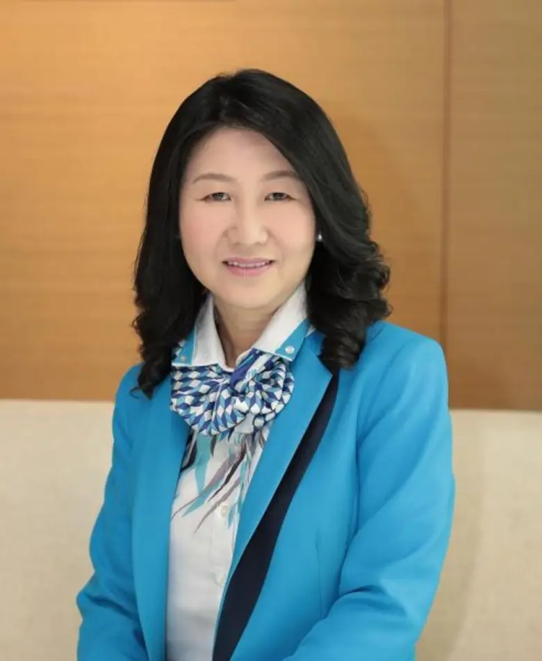 นางศิริพร นพวัฒนพงศ์ ผู้ช่วยกรรมการผู้จัด...