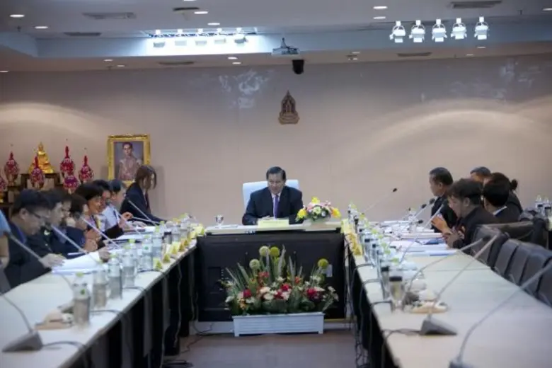 พลเอกธนะศักดิ์ ปฏิมาประกร รองนายกรัฐมนตรี...