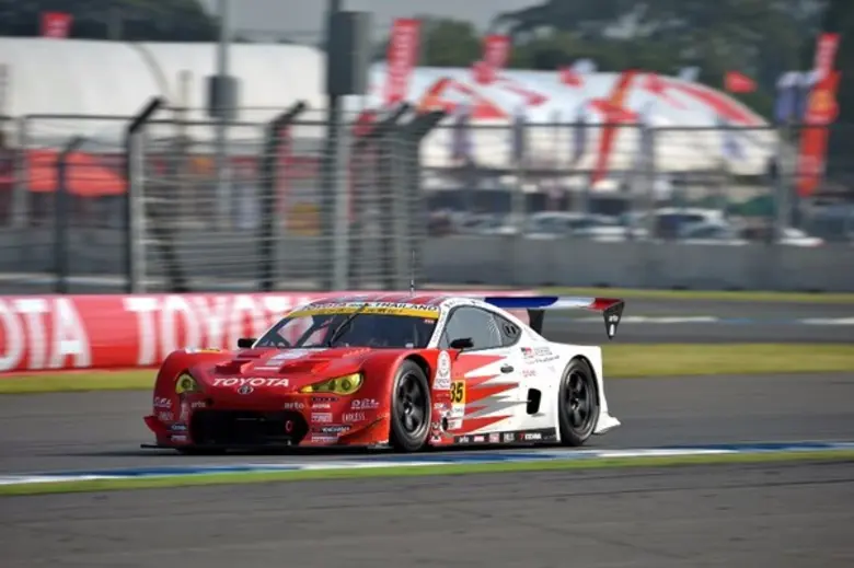 “ณัฐวุฒิ-ปิติ” ผนึกกำลังประกาศศักดิ์ศรีนักแข่งไทย ในศึก SUPER GT 2016 สนามบุรีรัมย์