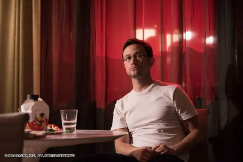 เผยคลิปสัมภาษณ์สามนักแสดงนำมากฝีมืออย่าง ...