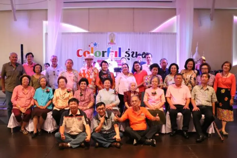 ศิษย์เก่าสาธิตจุฬาฯ รุ่น 5 รุ่นเดียวกับ พ...