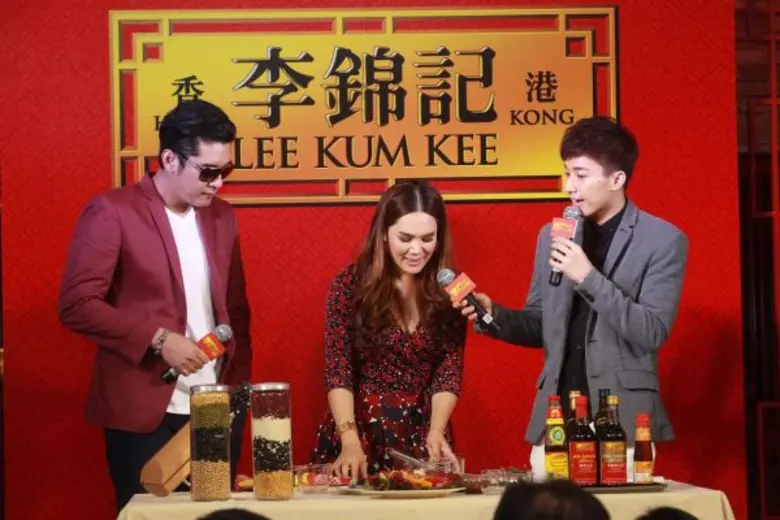ซอส “ลีกุมกี่” เปิดตัวในไทยครั้งยิ่งใหญ่ ดึง “นก – ดีเจเวฟ” โชว์ฝีมือ “วีรภาพ” ร่วมชิม