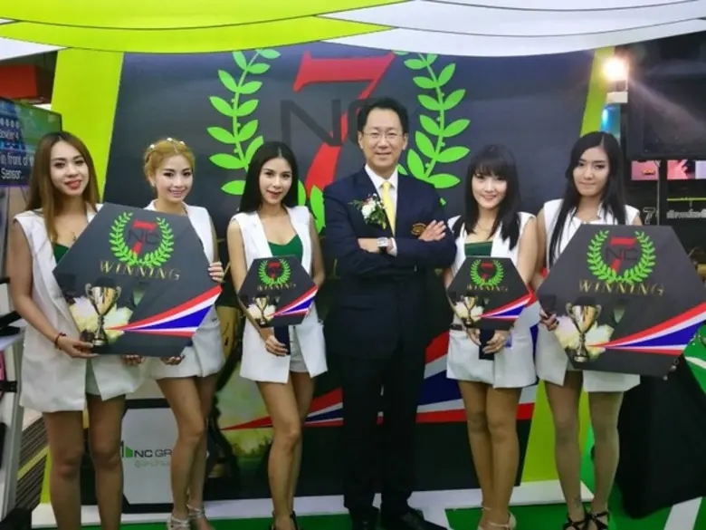 นายสมนึก ตันฑเทอดธรรม รองกรรมการผู้จัดการ...