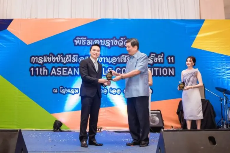 กรมพัฒนาฝีมือแรงงาน กระทรวงแรงงานได้จัดพิธีมอบรางวั...