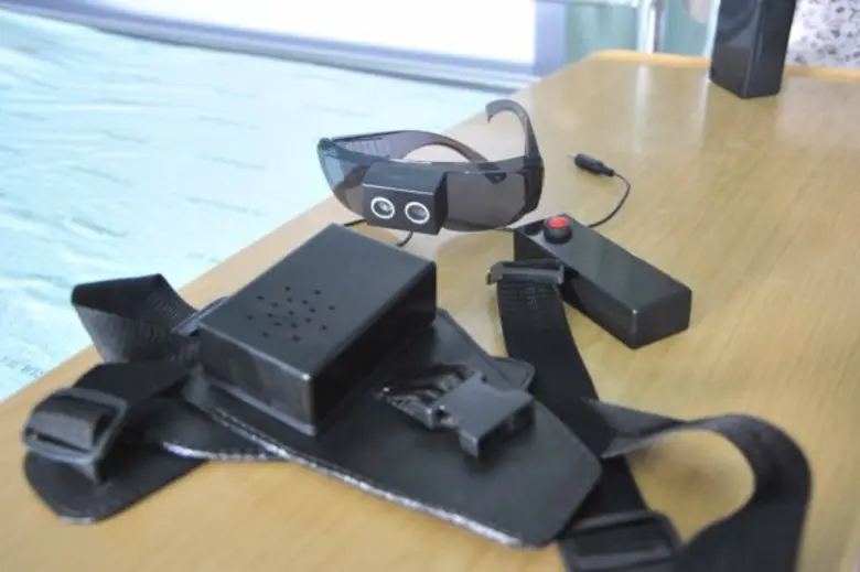 แว่นตานำทาง “PMK Glasses Navigator”