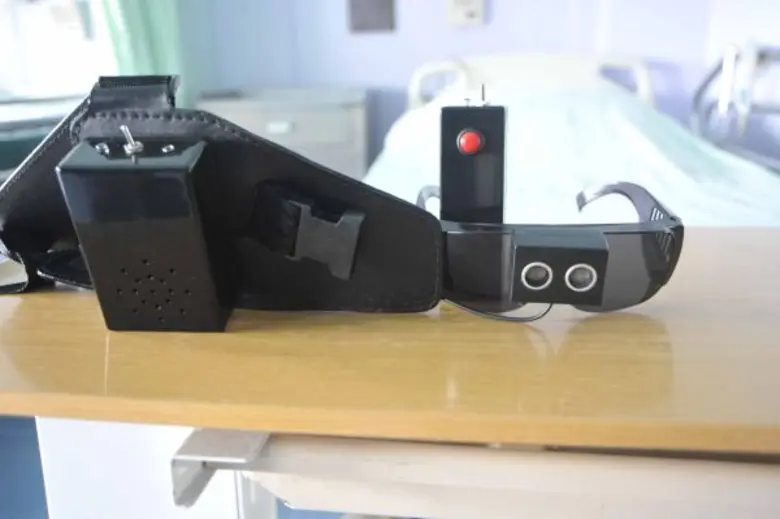 แว่นตานำทาง “PMK Glasses Navigator”