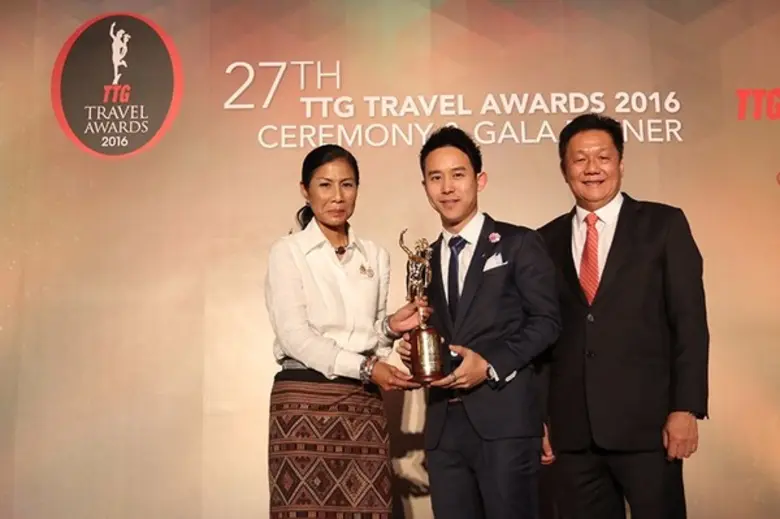 รับรางวัล: วิทนาถ วรรธนะกุล กรรมการบริหาร...