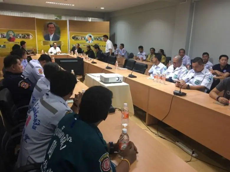 สพฉ.และภาคีเครือข่าย เตรียมความพร้อมในการดูแลประชาชนที่เดินทางเข้ามาแสดงความจงรักภักดีต่อพระบาทสมเด็จพระเจ้าอยู่หัวในพระบรมโกศ