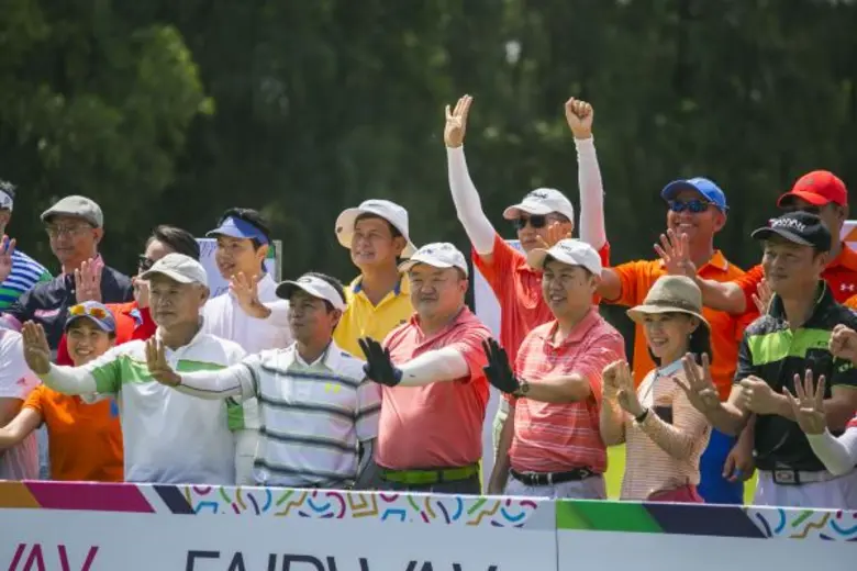 ครบรอบ 40 ปี อมรินทร์ฯ จัดแข่งขันกอล์ฟการกุศล