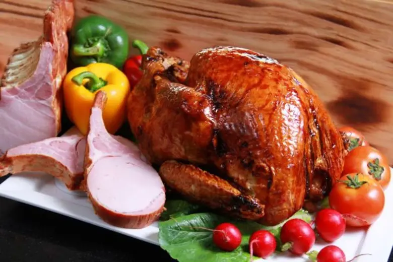 วันพฤหัสบดีที่ 24 พฤศจิกายน 2559 ร่วมเฉลิ...