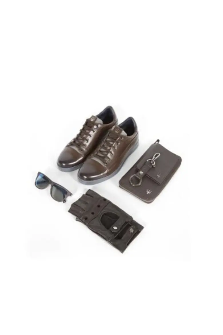 "แอร์เมเนจิลโด เซนญ่า" แบรนด์เครื่องแต่งก...