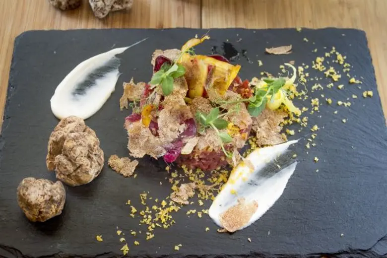 ห้องอาหาร รอสซินีส์ ต้อนรับทุกๆท่านเข้าสู...