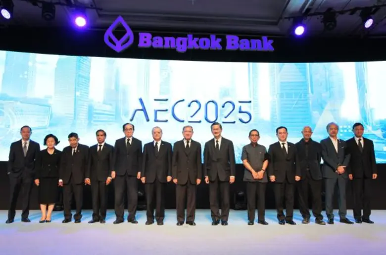 นายชาติศิริ โสภณพนิช กรรมการผู้จัดการใหญ่...