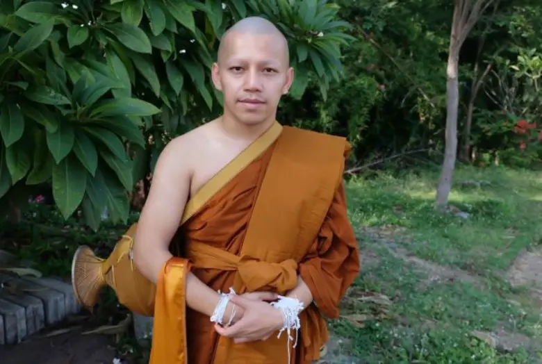 “เก่ง วงเฟลม” น้อมรำลึกถึงพระมหากรุณาธิคุณ ลาอุปสมบทถวายพ่อหลวง