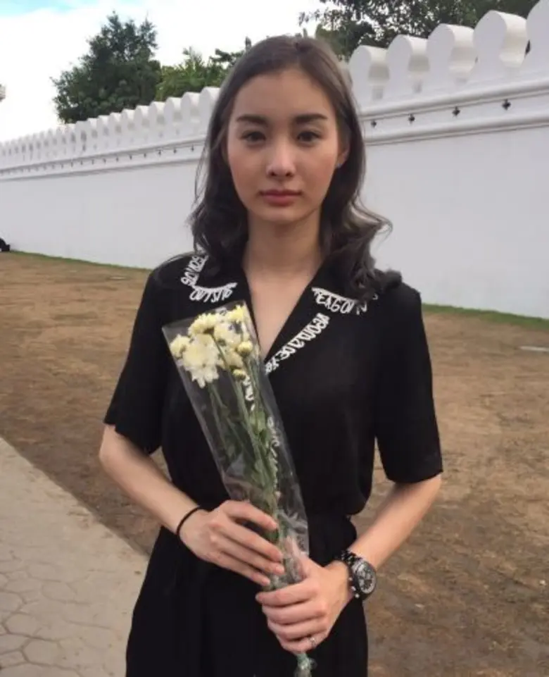 ช่วงเย็นของวันที่ 20 ต.ค.59 นางเอกสาวใจบุ...