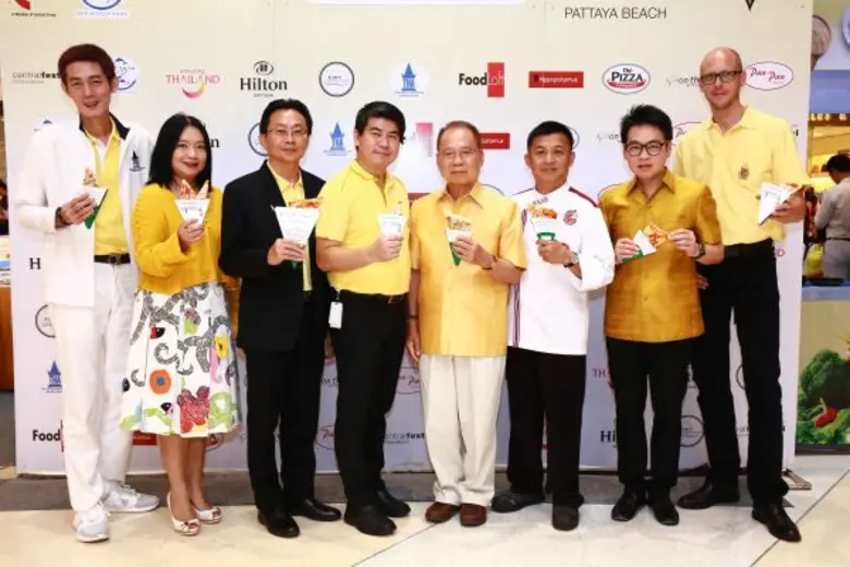 คุณอนันต์ อังคณาวิศัลย์ ประธานสภาเมืองพัทยา และ คุณ...