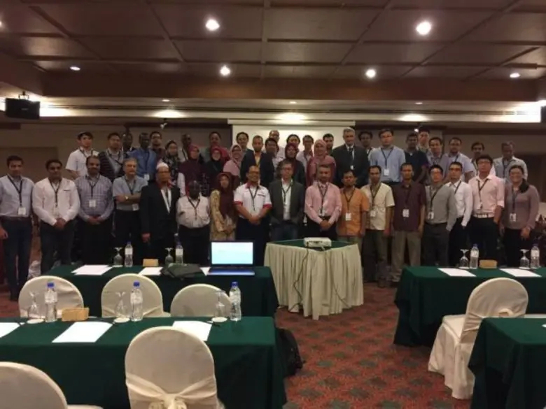 อาจารย์ทางคอมพิวเตอร์ มรภ.สงขลา นำเสนองาน...