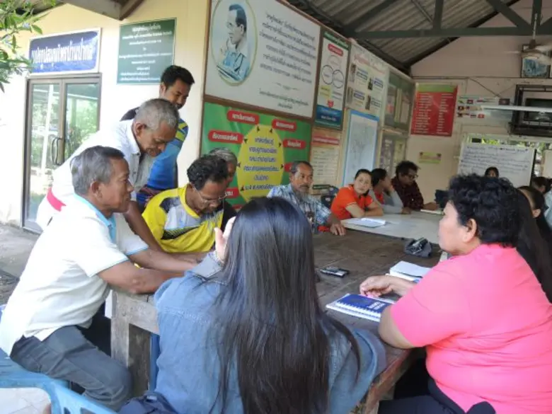 พลิกวิถีชีวิตคนคลองชีล้อม สู้ศึก! สถานการณ์ยางราคาดิ่ง ปรับตัวเป็นเกษตรกรพึ่งตนเอง ใช้ฐานเศรษฐกิจพอเพียง หวังเป็นครัวของคนตรังในอนาคต