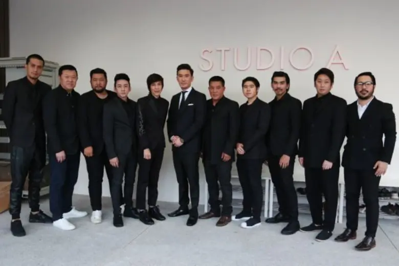 "บุรินทร์” นำทัพเพื่อนศิลปินถ่ายทำเอ็มวีและขับขาน “บทเพลงของพ่อ”