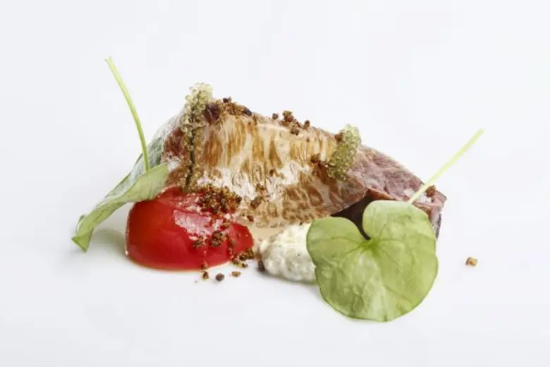 ซานเปลเลกรีโน ขอนำเสนอเมนูอาหารที่จะทำให้คุณสนุก พร้อมจับคู่ค็อกเทล โดยการมาเยือนของเชฟไรอัน คลิฟท์  (Ryan Clift) จากห้องอาหาร Tippling Club ประเทศสิงคโปร์