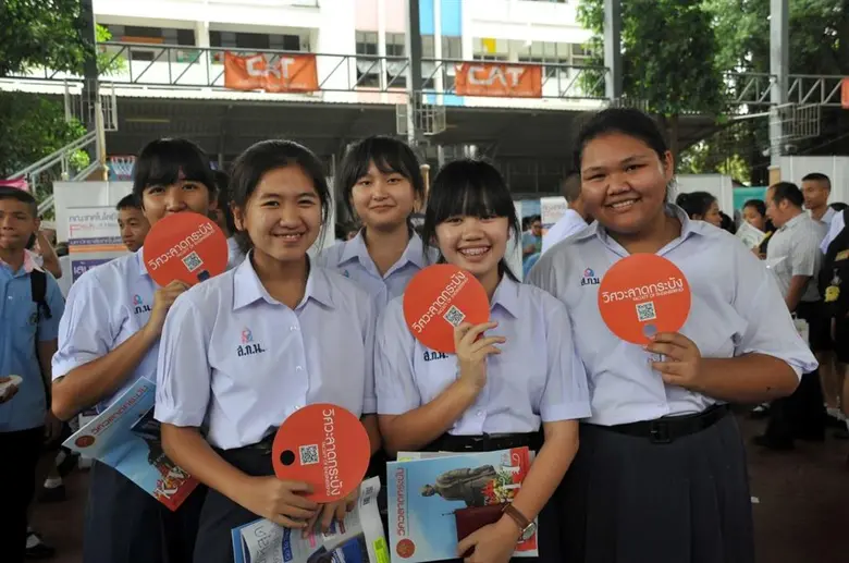 วิศวลาดกระบัง จัดโรดโชว์...สานฝันสู่อนาคต ณ  ร.ร. สวนกุหลาบวิทยาลัย นนทบุรี