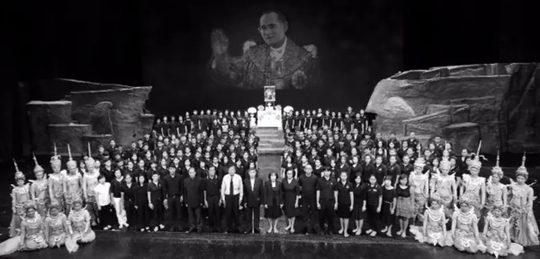 สยามนิรมิต นำโดย คุณพัณณิน กิติพราภรณ์ ปร...