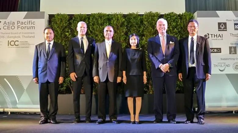 นางหิรัญญา สุจินัย เลขาธิการบีโอไอ ร่วมงา...