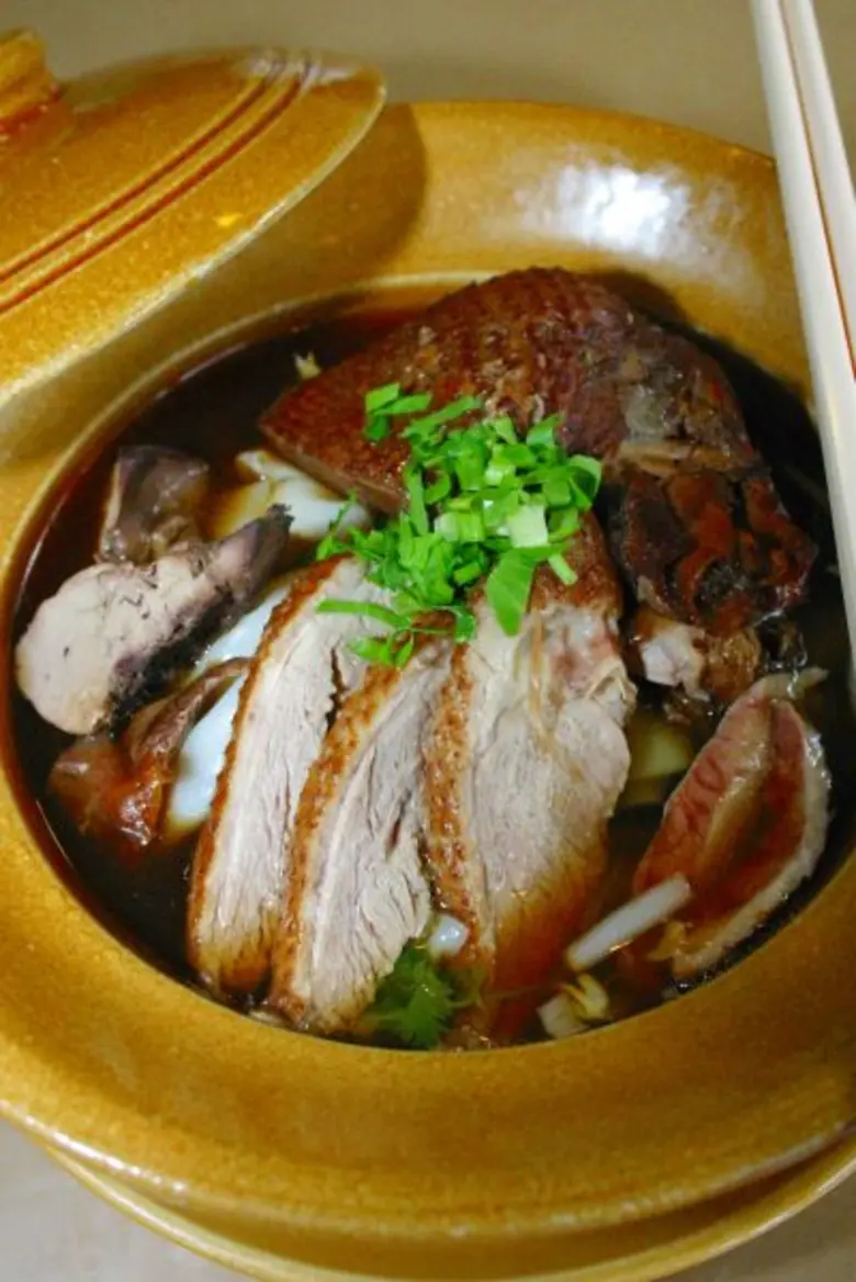 เรือนต้นคอฟฟี่ช๊อป ขอนำเสนอเมนูอิ่มอร่อยห...