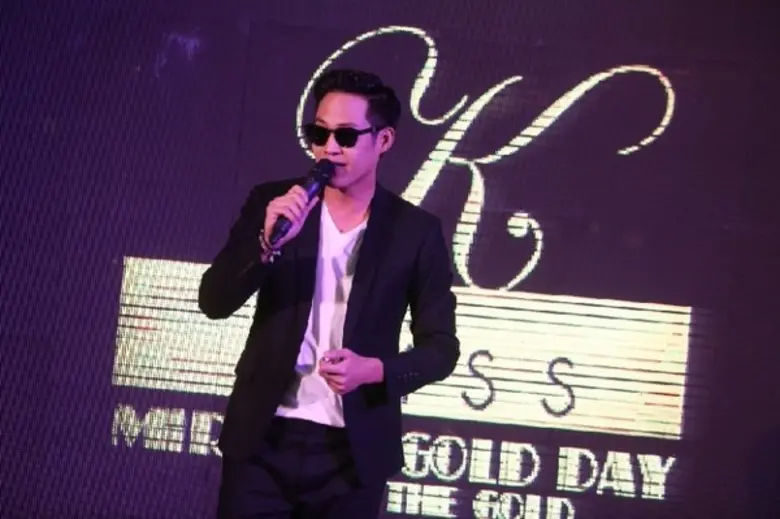 “มิกค์ ทองระย้า” พร้อมเหล่าคนดังร่วมเปิดตัว Kriss Miracle Gold Day...Go for the Goal