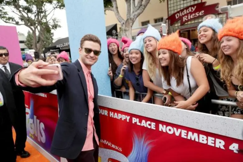 แอนนา เคนดริก นำทีมพาเหล่านักแสดงนำร่วมงาน Trolls - Los Angeles Special Screening