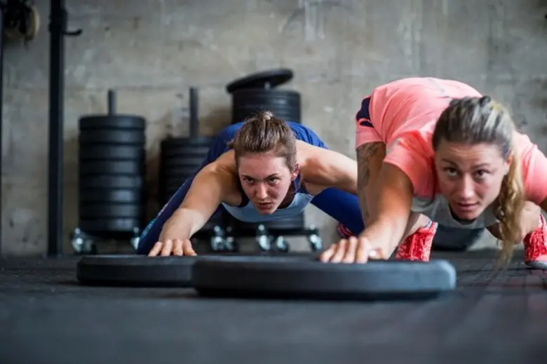 ชุดออกกำลังกายกลางแจ้ง ... เลือกยังไงถึงจะเวิร์ค