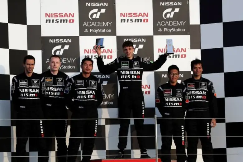 นิสสัน ประกาศ “ดนุวัศ วรกิติไชย” คว้าแชมป์ นิสสัน จีที อะคาเดมี ไทยแลนด์ ซีซัน 3 เหล่าสุดยอดเกมเมอร์ขอบคุณนิสสัน ที่ให้โอกาส และรุ่นน้องเตรียมฟิตซ้อมตั้งแต่วันนี้
